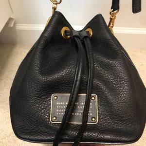 Marc Jacobs black leather bucket crossbody bag